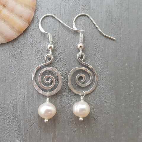 Hawaiian Jewelry Unique Earrings, Hammered Wire Natural Pearl Earrings, Beach Jewelry Birthday Gift For Women (June Birthstone Jewelry)