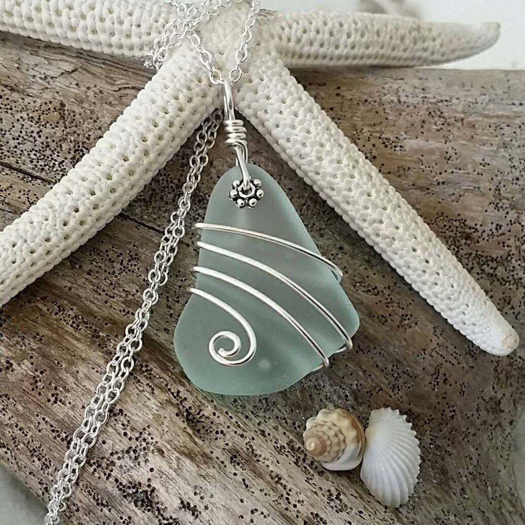 Handmade in Hawaii wire wrapped Seafoam sea glass necklace 20