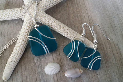 Hawaiian Jewelry Sea Glass Set, Wired Wrapped Teal Necklace Earrings Jewelry Set, Beachy Sea Glass Jewelry For Women Unique Jewelry Set