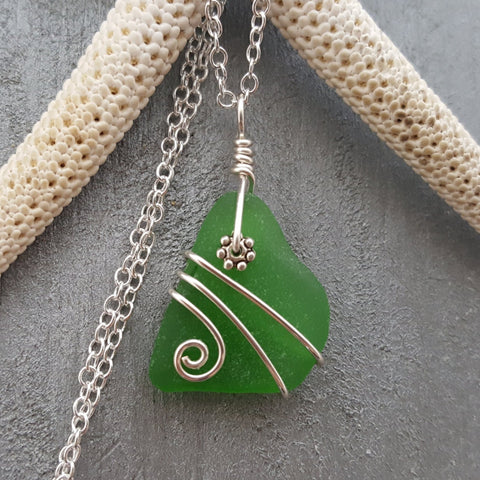 Hawaiian Jewelry Genuine Natural Sea Glass Necklace, Wire Peridot Necklace Green Necklace, Unique Sea Glass Jewelry For Women Beach Jewelry